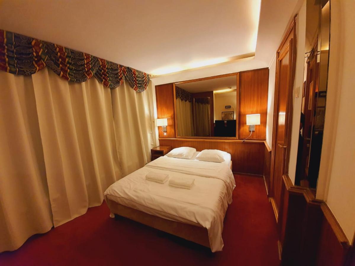 Rembrandtplein Hotel Амстердам Екстериор снимка