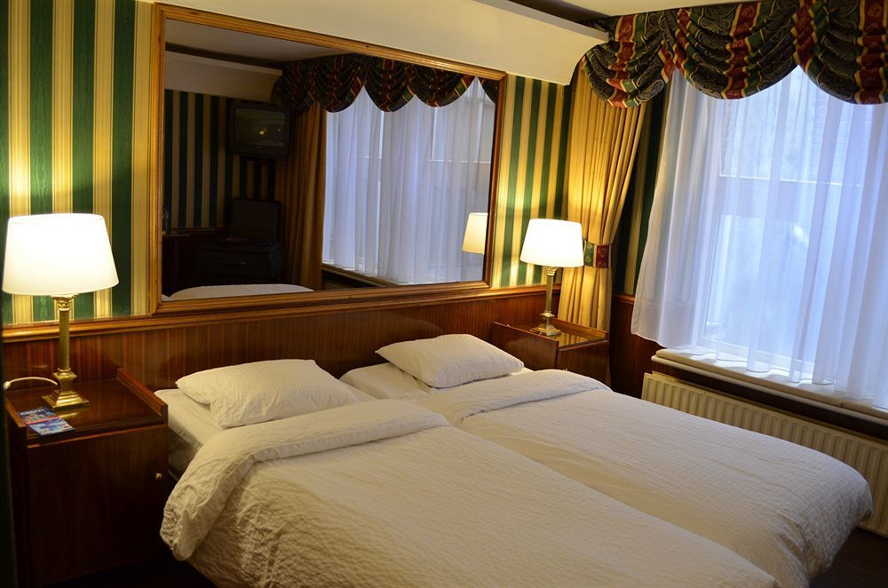 Rembrandtplein Hotel Амстердам Екстериор снимка